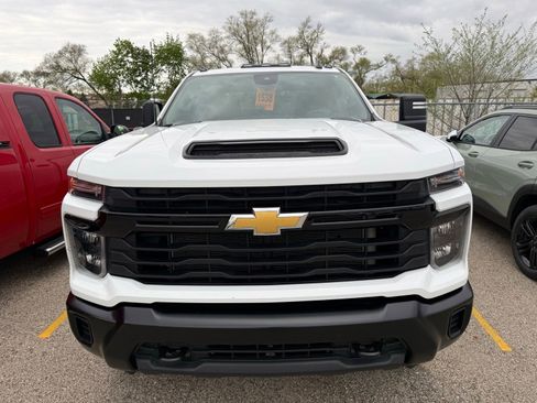 Used 2024 Chevrolet Silverado 2500 W/T w/ WT Convenience Package AWD/4WD image 6