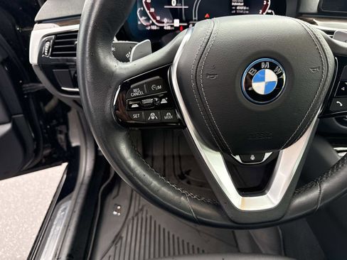 Used 2023 BMW 530e xDrive w/ Premium Package AWD/4WD image 27