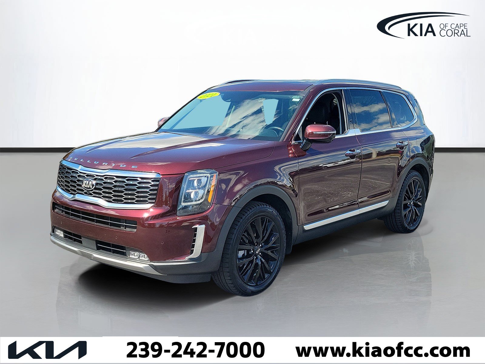 Used 2021 Kia Telluride SX w/ Towing Package FWD image 3