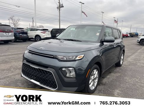 Used 2021 Kia Soul S FWD image 1