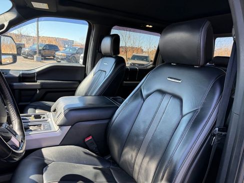 Used 2019 Ford F150 Platinum w/ Equipment Group 701A Luxury image 5