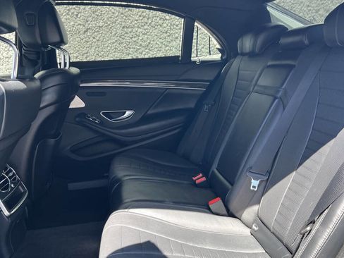 Used 2015 Mercedes-Benz S 550 Sedan w/ Sport Package w/ Sport Package image 13