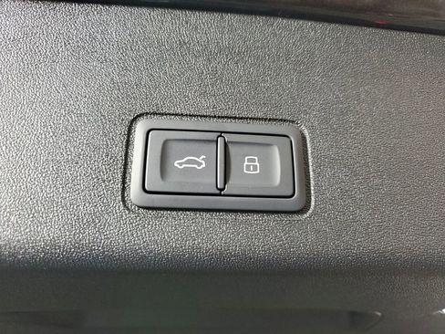 New 2026 Audi Q3 quattro 2.0T image 10