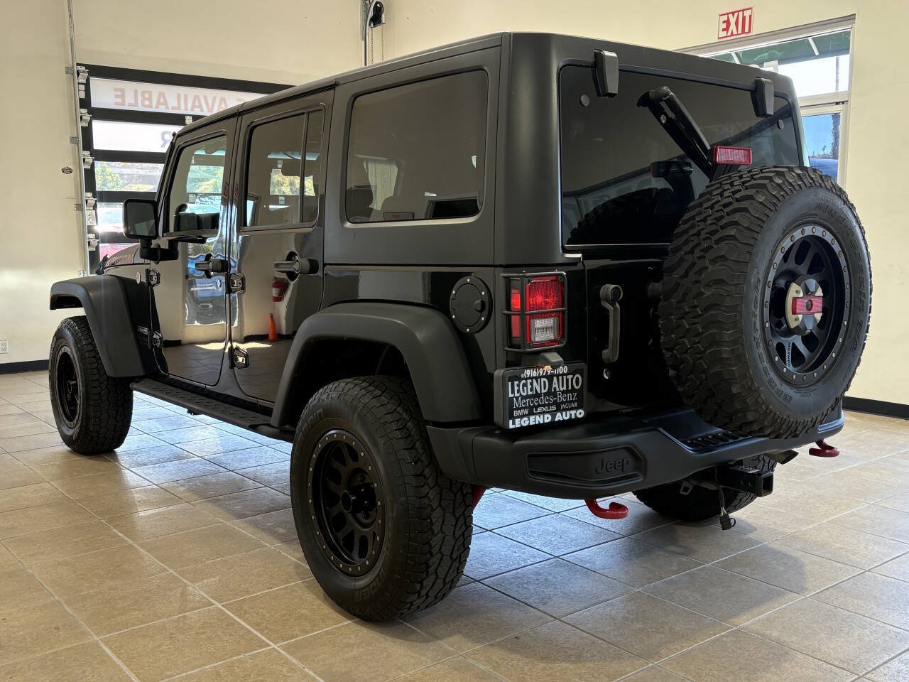 Used 2017 Jeep Wrangler Unlimited Rubicon AWD/4WD image 6