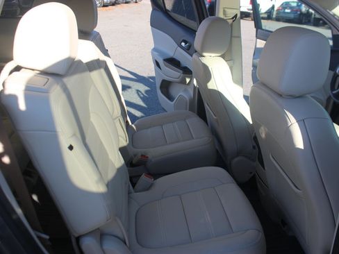 Used 2021 GMC Acadia Denali w/ Denali Technology Package image 37