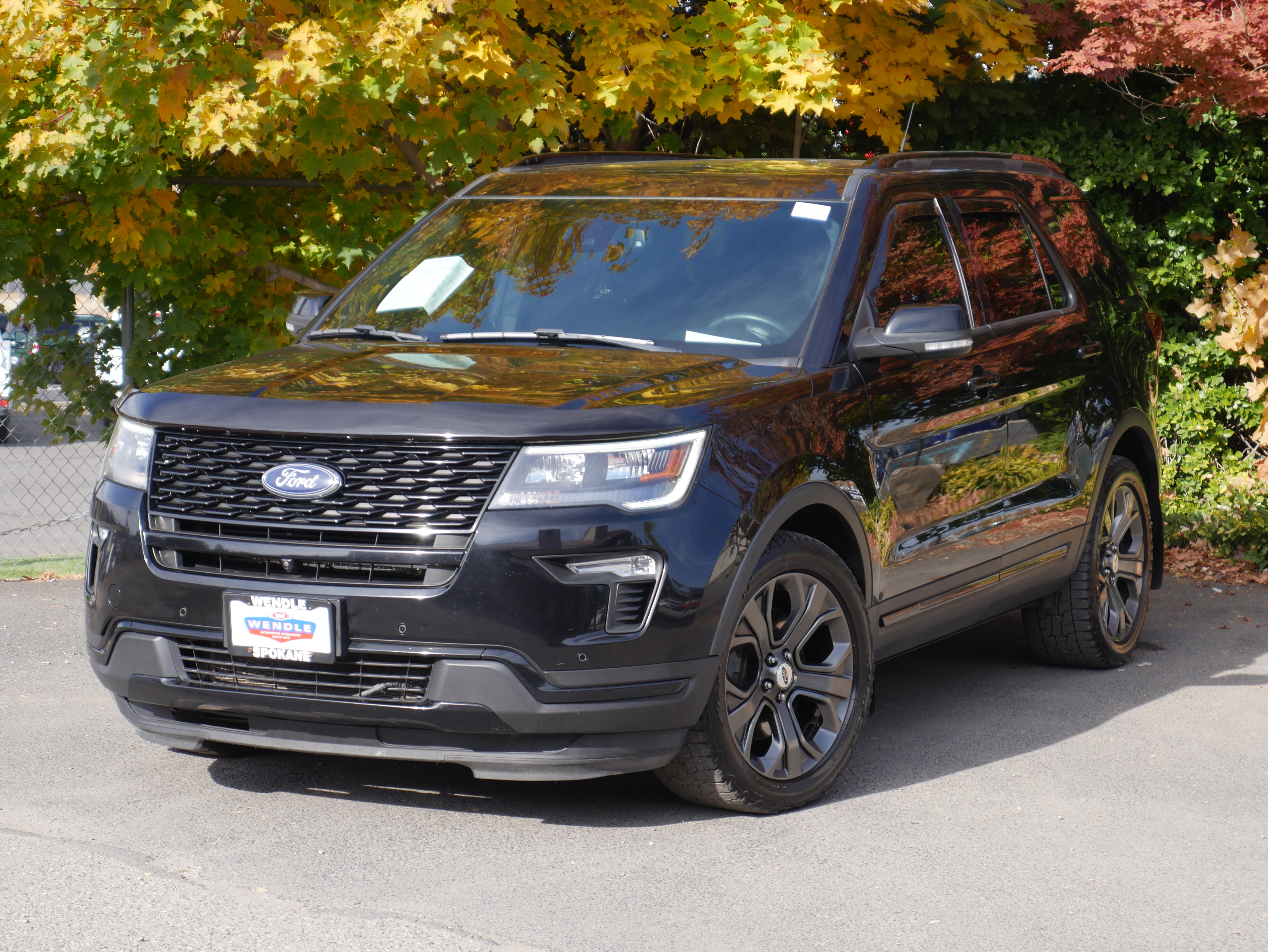 Used 2018 Ford Explorer Sport AWD/4WD image 2