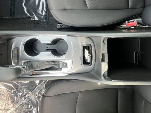 Certified 2025 Chevrolet Malibu LT FWD image 16