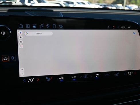 Used 2024 Chevrolet Traverse Z71 w/ Enhanced Driving Package image 33