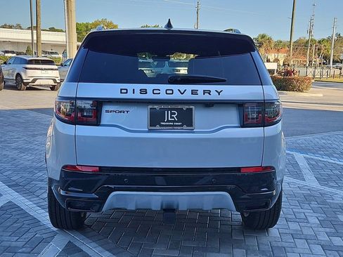 New 2026 Land Rover Discovery Sport Landmark AWD/4WD image 4