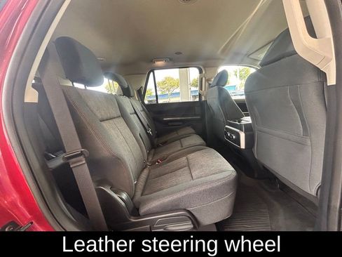 Used 2022 Ford Expedition XLT image 30