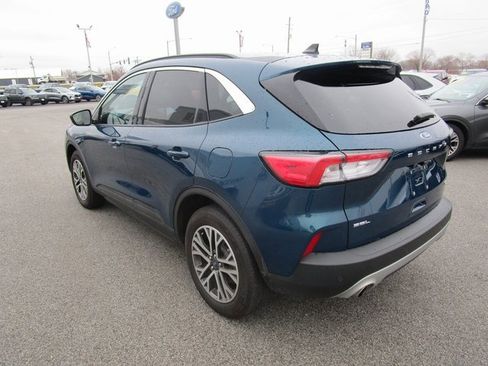Used 2020 Ford Escape SEL image 4