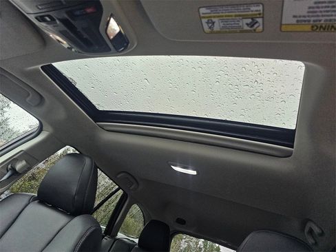 Used 2025 Subaru Outback Touring image 22