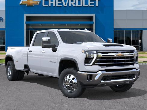 New 2026 Chevrolet Silverado 3500 LTZ w/ LTZ Convenience Package AWD/4WD image 7