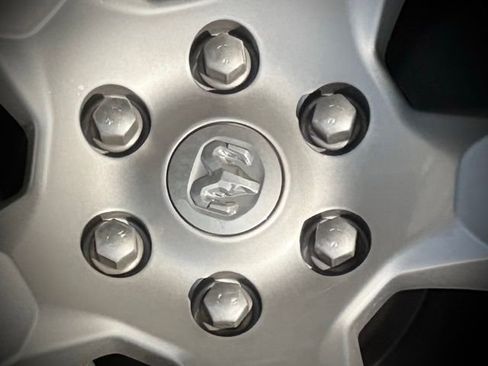 Used 2022 RAM 1500 Big Horn AWD/4WD image 8