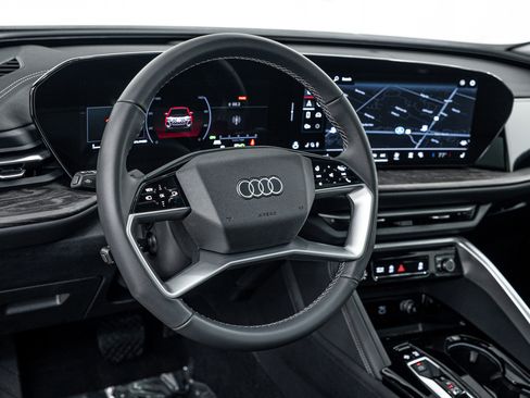 Used 2025 Audi Q5 Premium w/ Convenience Package AWD/4WD image 11