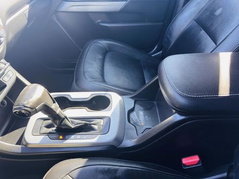 Used 2020 Chevrolet Colorado ZR2 image 21