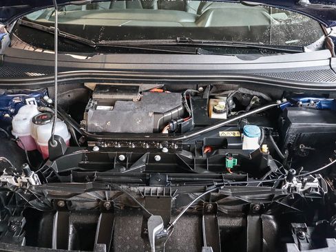 Used 2023 Audi Q4 e-tron Premium Plus image 37