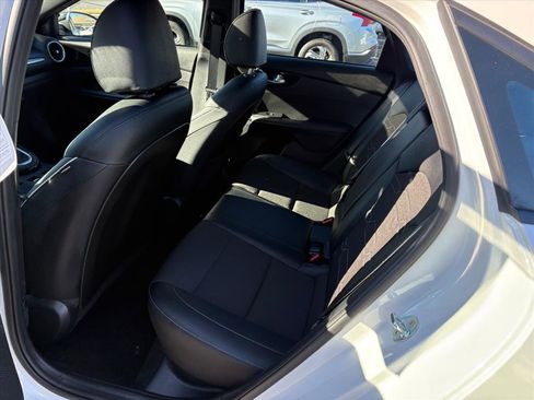 Used 2022 Kia Forte GT-Line w/ GT-Line Premium Package image 19