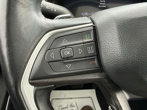 Used 2022 Jeep Grand Cherokee L Limited image 19