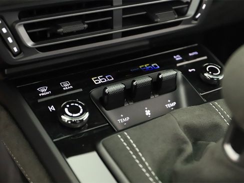 Used 2025 Porsche 911 GT3 RS image 25