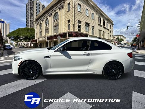 Used 2018 BMW M2 RWD image 3