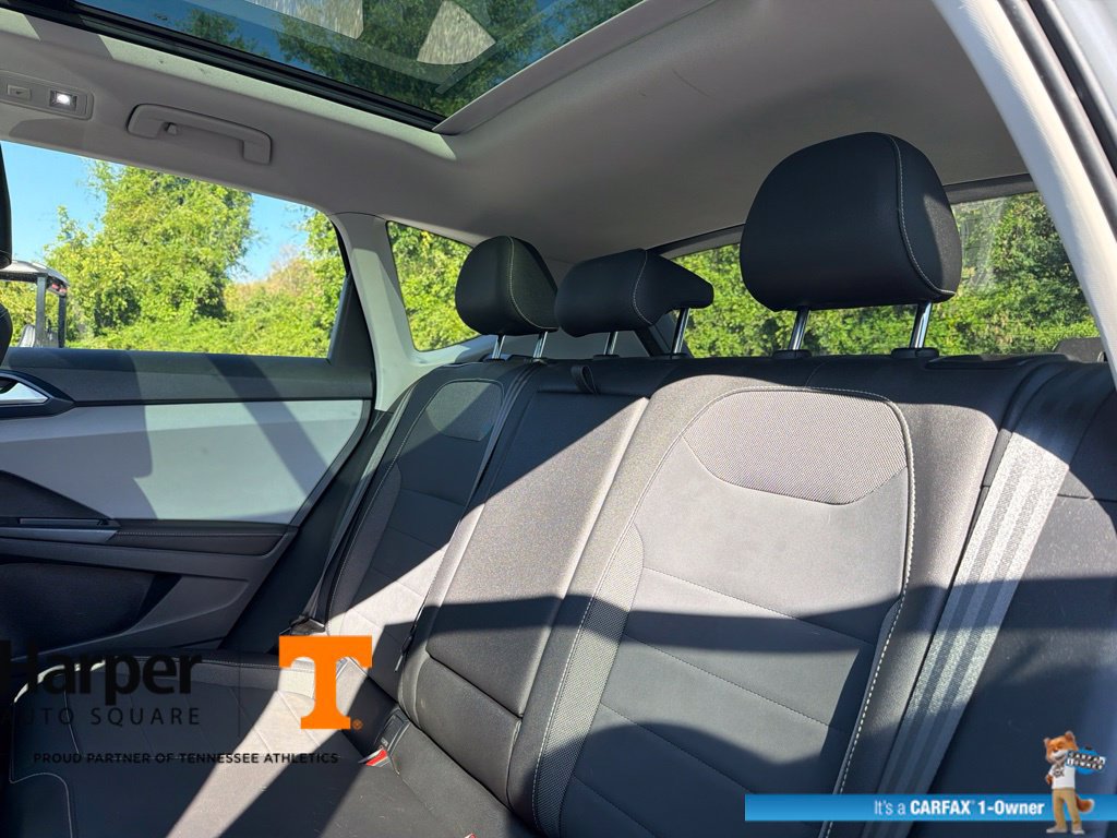 Used 2024 Volkswagen Taos SE AWD/4WD image 9