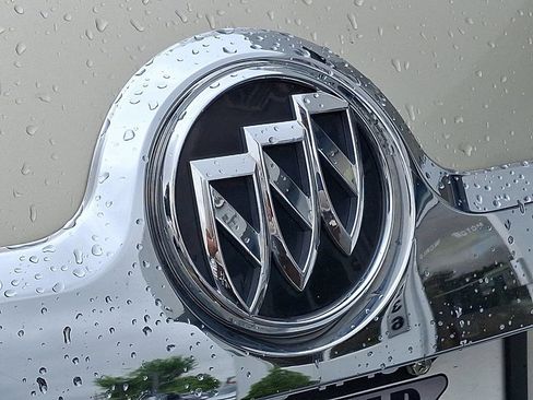 Used 2013 Buick LaCrosse Leather image 29