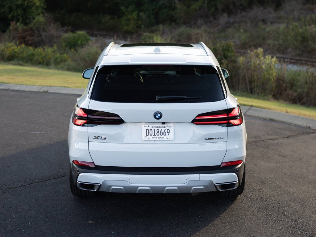 Used 2026 BMW X5 xDrive50e w/ Executive Package AWD/4WD image 6