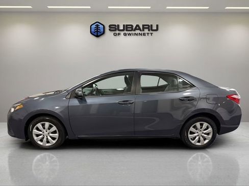 Used 2016 Toyota Corolla LE image 2