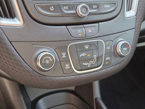 Used 2024 Chevrolet Malibu LS FWD image 26