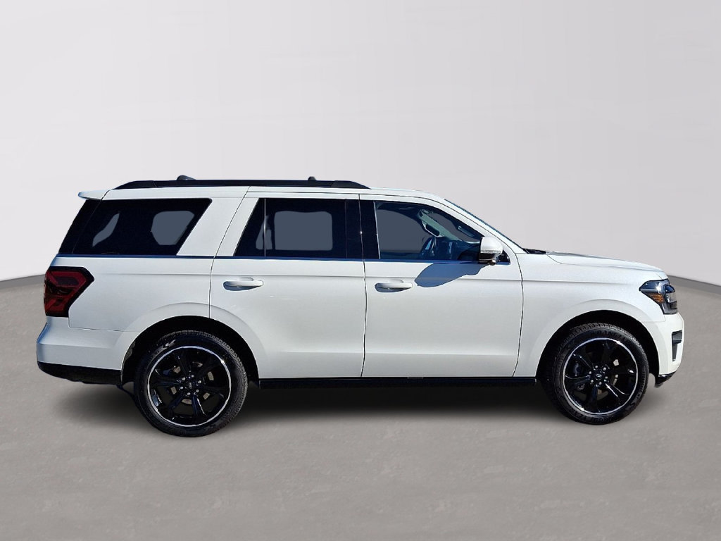 Used 2023 Ford Expedition Limited AWD/4WD image 7