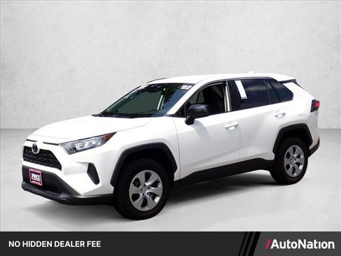 Used 2022 Toyota RAV4 LE AWD/4WD image 1