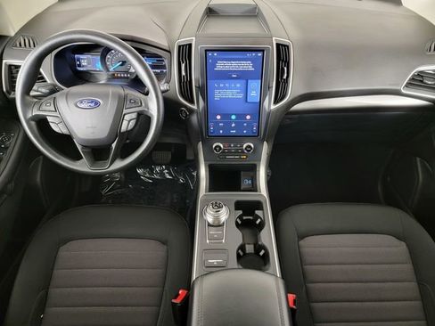 Used 2024 Ford Edge SE w/ Black Appearance Package AWD/4WD image 19