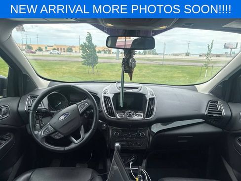 Used 2017 Ford Escape Titanium AWD/4WD image 16