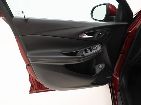 Used 2024 Buick Encore GX Avenir w/ Avenir Convenience Package image 7