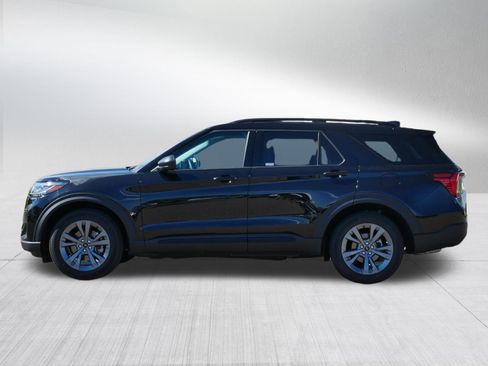 Used 2026 Ford Explorer Active w/ Active Comfort Package AWD/4WD image 4