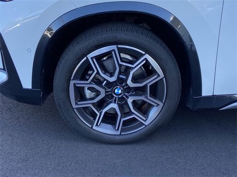 Certified 2025 BMW X1 xDrive28i w/ Convenience Package image 10
