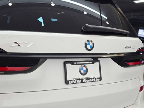 New 2026 BMW X7 xDrive40i w/ Executive Package image 7