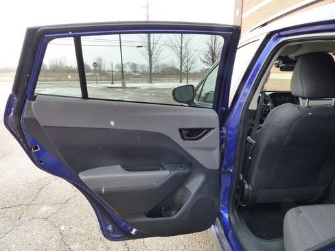 Used 2024 Subaru Crosstrek 2.0i Premium AWD/4WD image 31
