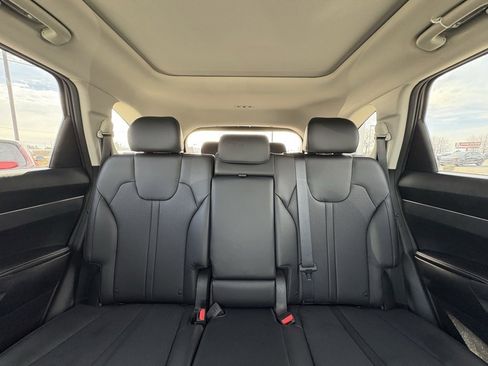 Used 2021 Kia Sorento S w/ Panoramic Sunroof Package image 30