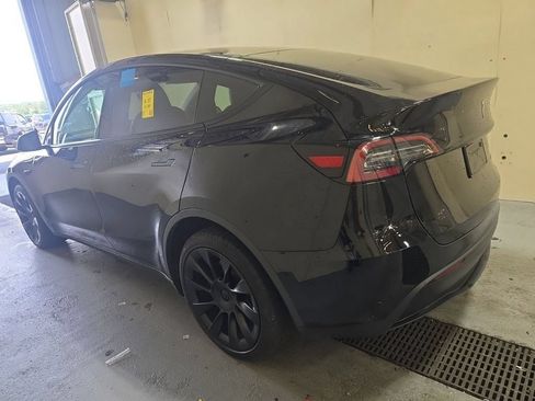 Used 2023 Tesla Model Y Long Range AWD/4WD image 4