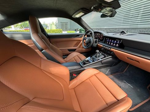 Certified 2026 Porsche 911 GT3 RWD image 39
