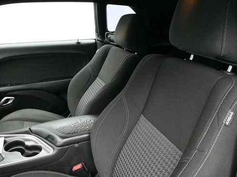 Used 2019 Dodge Challenger SXT w/ Blacktop Package RWD image 10