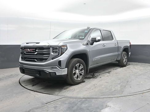 Used 2026 GMC Sierra 1500 SLT AWD/4WD image 5