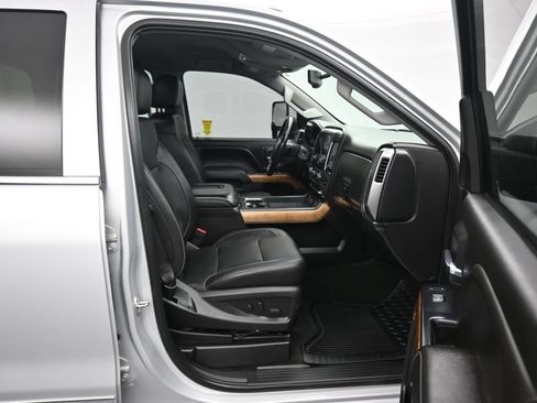 Used 2018 Chevrolet Silverado 2500 LTZ w/ LTZ Plus Package AWD/4WD image 42