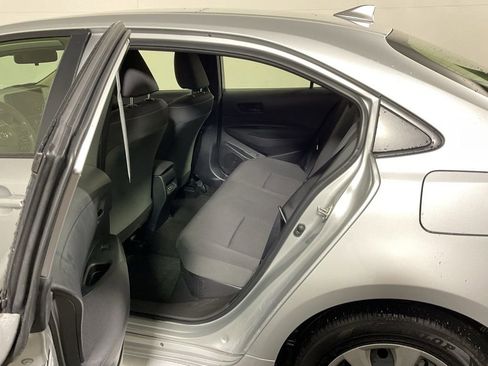 Used 2024 Toyota Corolla LE image 31