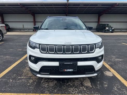 Used 2022 Jeep Compass Limited image 18