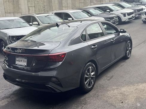 Used 2023 Kia Forte LXS w/ LXS Technology Package FWD image 7