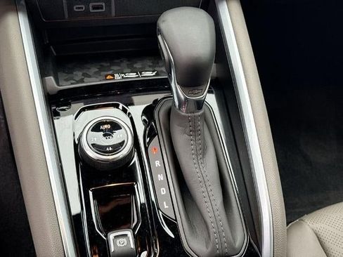 New 2026 Chevrolet Colorado ZR2 image 16