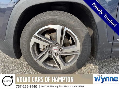 Used 2018 GMC Terrain SLT w/ Preferred Package FWD image 4